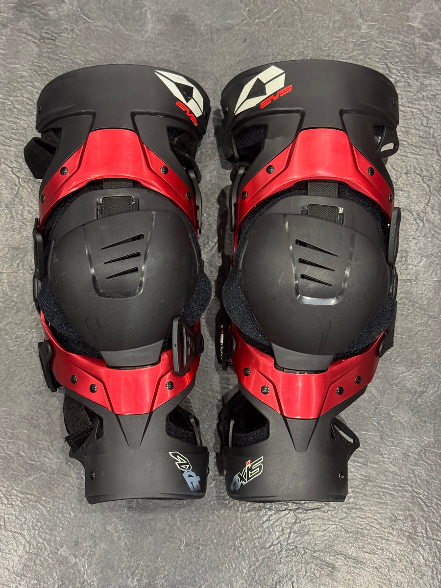 EVS AXIS PRO KNEE BRACE (USED) - SIZE LARGE – Inch Perfect Trials