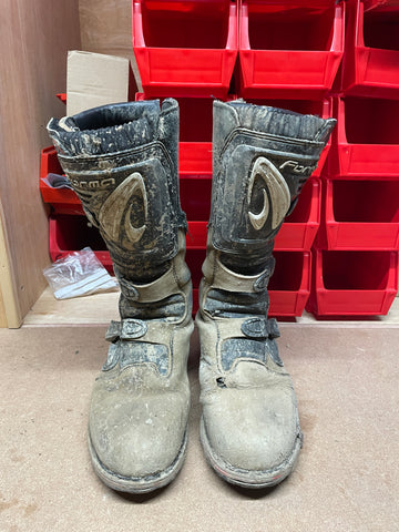 EX HIRE BOOTS Forma brown 44 (015)