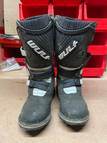EX HIRE BOOTS Wulfsport Black 34 (001)
