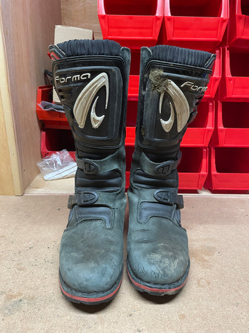 EX HIRE BOOTS Forma black 40 (003)