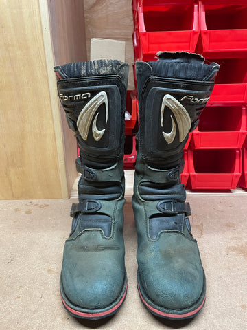 EX HIRE BOOTS Forma black 43 (012)