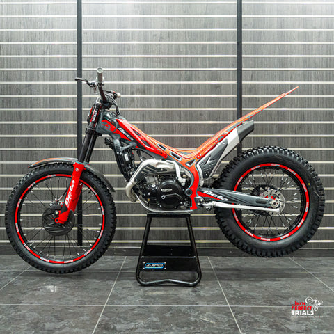 NEW 2025 BETA EVO 250 2T – Inch Perfect Trials