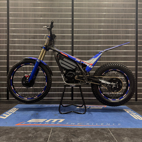 2023 EM EPURE RACE **NEW ARRIVAL**