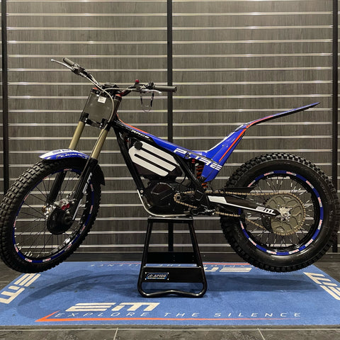 2021 EM EPURE RACE **NEW ARRIVAL**